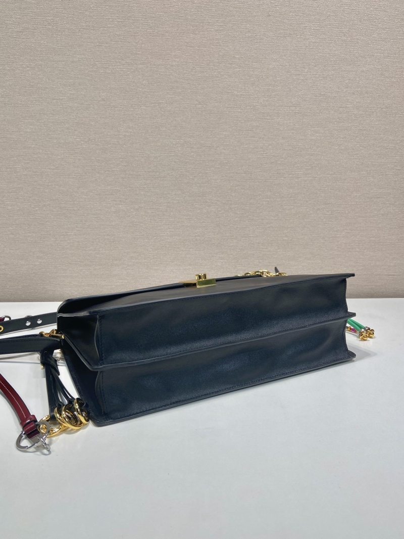 Pra*a hobo bags
